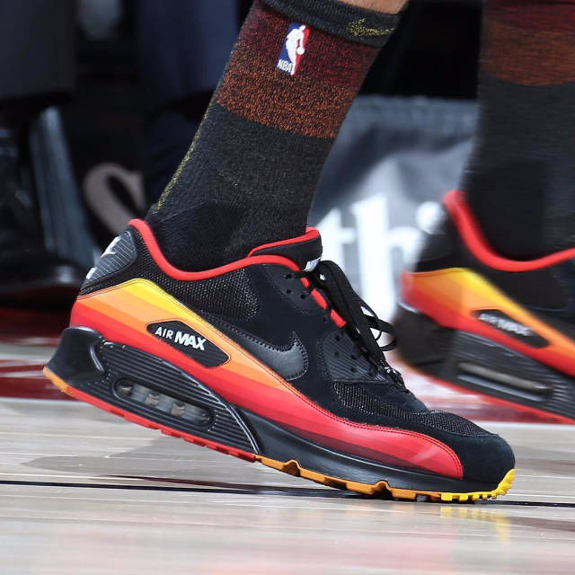 大运会——射箭：中国组合王岩／刘妍秀夺得反曲弓混合团体赛冠军(2)